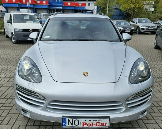 Porsche Cayenne cena 106900 przebieg: 124000, rok produkcji 2012 z Olsztyn małe 667